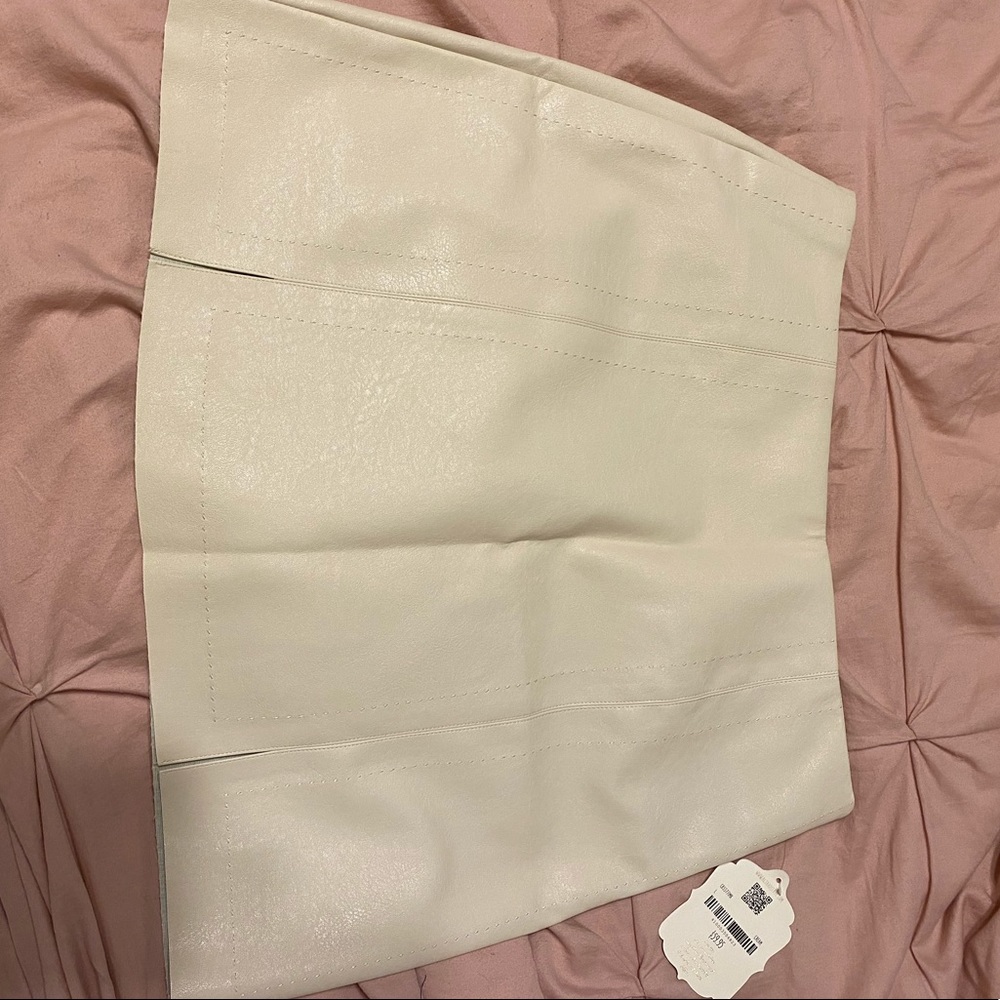 Cream Patten Skirt